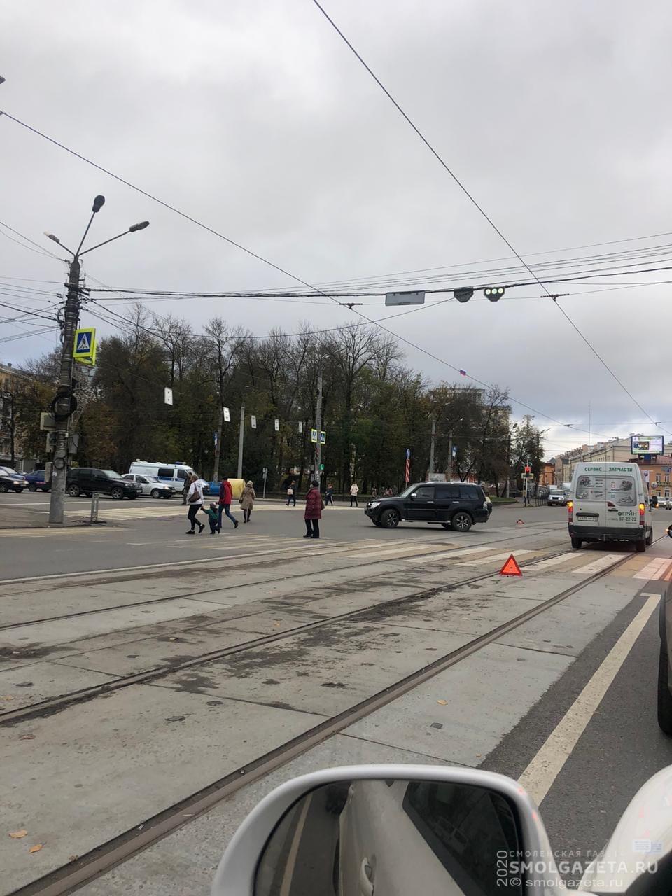 В центре Смоленска произошло ДТП