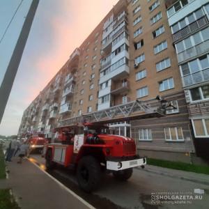 В Смоленске на Киевском шоссе загорелась квартира