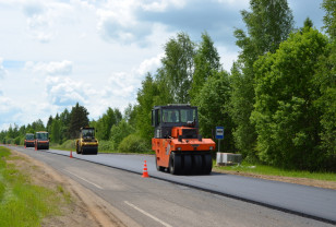 В Смоленской области проводят ремонт дорог к местам летнего отдыха