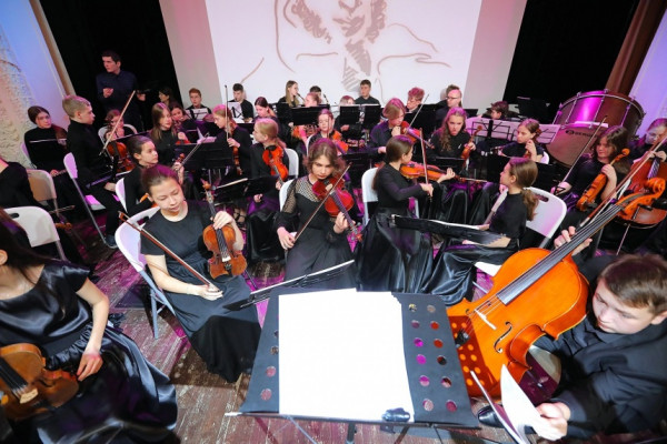 Юный смолянин выступит в составе симфонического оркестра на сцене «Артека»