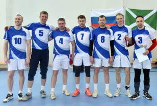 Волейбольная команда Смоленской таможни завоевала серебро на чемпионате Центрального таможенного управления 
