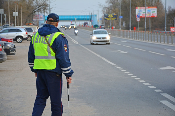 В Смоленске полиция остановила водителя с поддельными документами