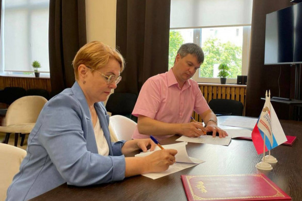 В Смоленской области Общественная палата и филиал Госфонда «Защитники Отечества» приступают к сотрудничеству