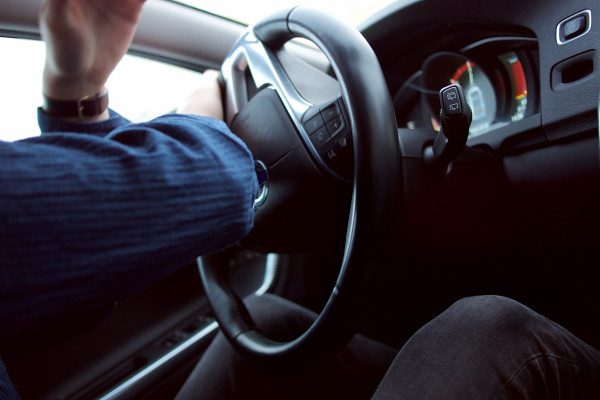 В Смоленске водителю с поддельными правами грозит уголовное дело