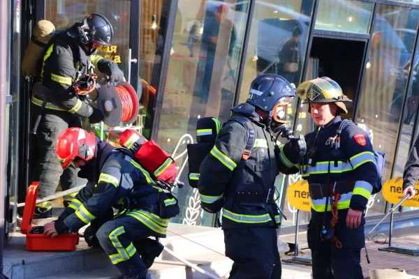 В торговом центре Смоленска прошли учения: спасены пять человек