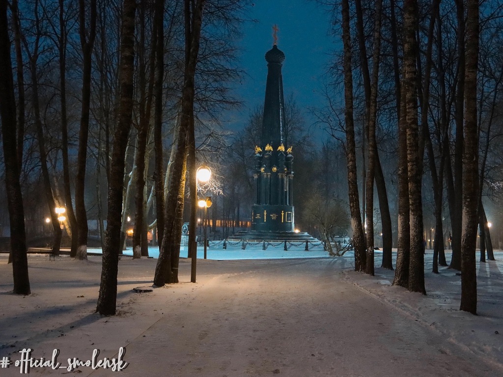 В Смоленске у памятника защитникам города 4-5 августа 1812 года появится подсветка