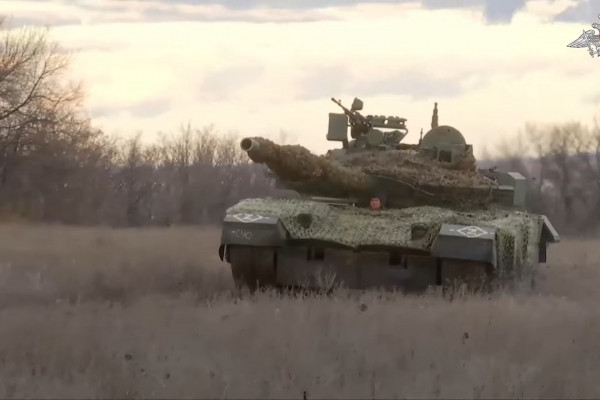 Кадры боевой работы танков ВС РФ в зоне проведения спецоперации