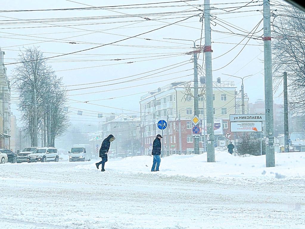 В Смоленской области из-за непогоды энергетики перешли на особый режим работы