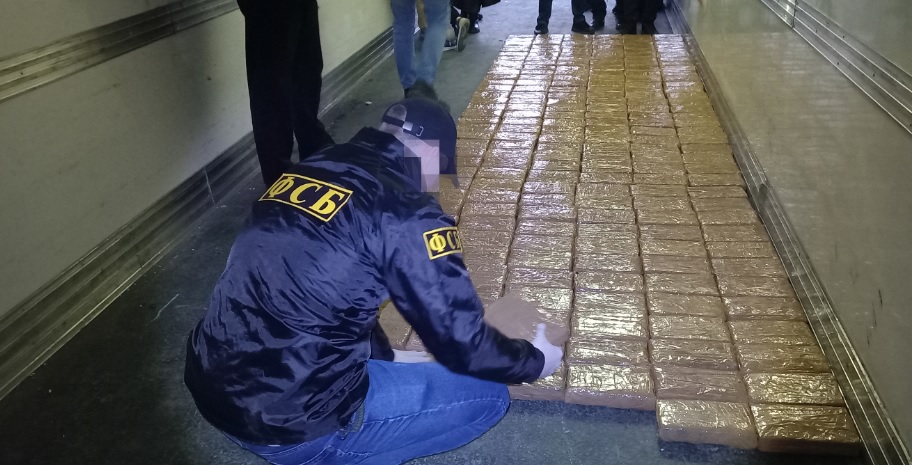 Смоленское УФСБ завершило расследование уголовного дела о контрабанде порядка 500 кг кокаина