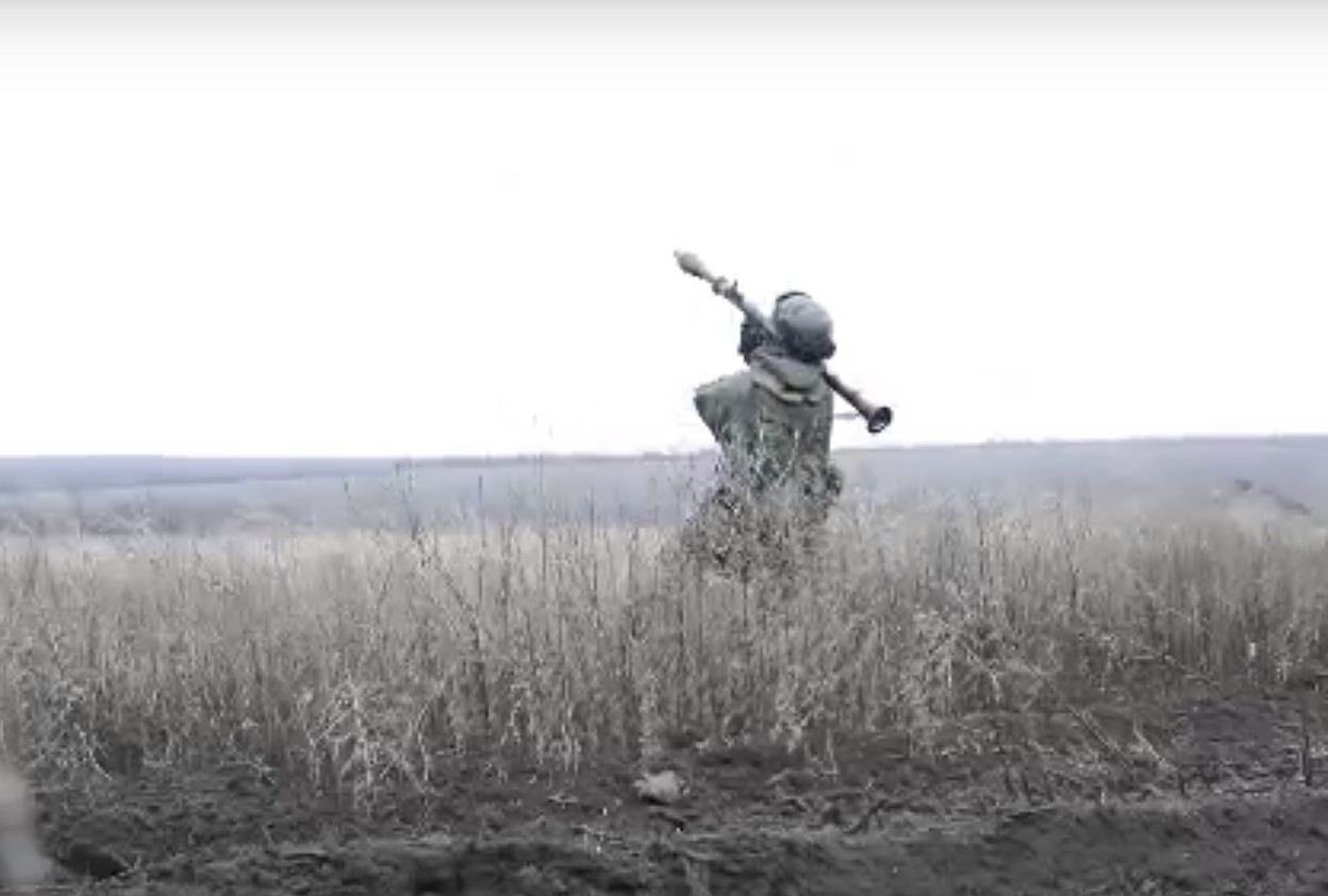 Российские гранатометчики поражают опорные пункты ВСУ на Южно-Донецком направлении