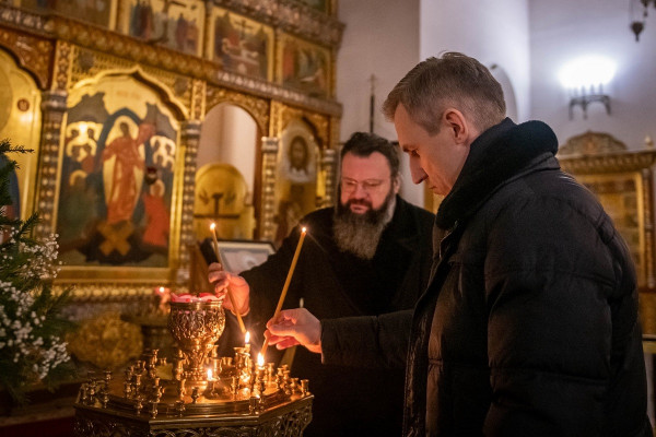 Василий Анохин поздравляет смолян с Крещением Господним