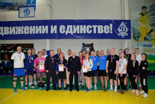 В Смоленске прошёл чемпионат Управления МВД по волейболу