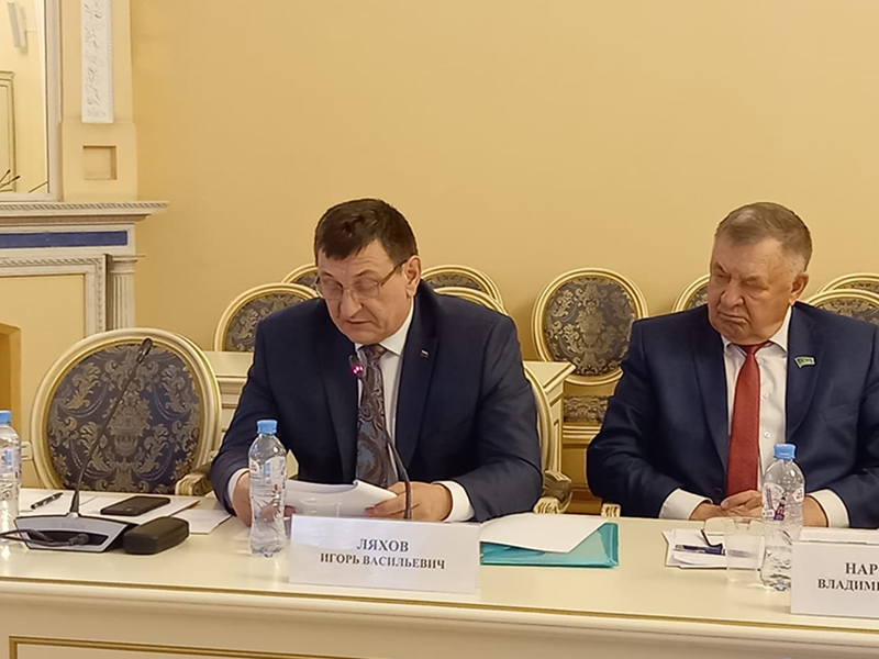 Председатель Смоленской облдумы выступил с докладом на Комиссии Совета законодателей