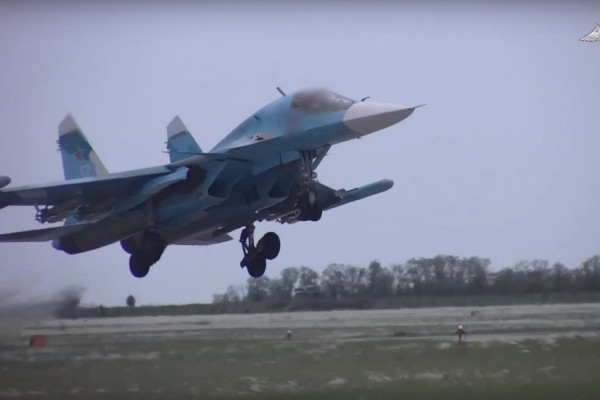 Экипажи Су-34 наносят сокрушительные удары по противнику в зоне СВО