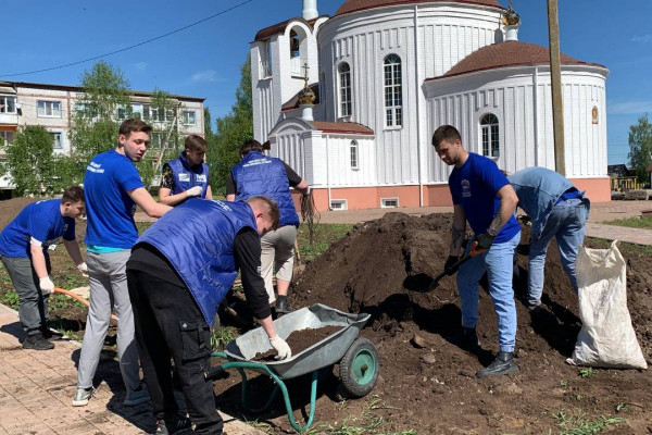 Продолжается подготовка к открытию мемориала в Рыбках Смоленской области