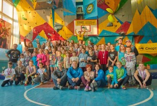 В Смоленске прошли международные соревнования скалолазов