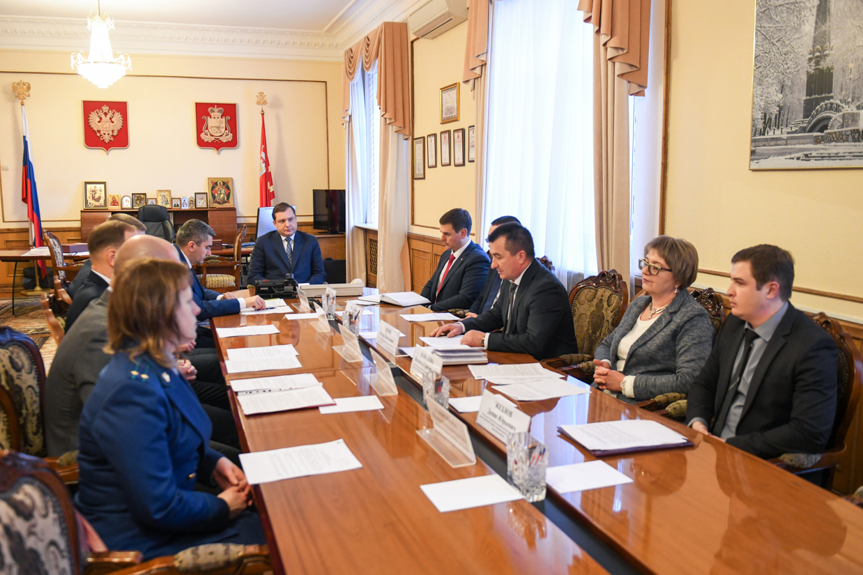 В Смоленске обсудили вопросы противодействия коррупции