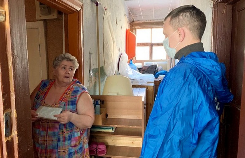 В Смоленске продолжает работу волонтёрский центр «Единой России»
