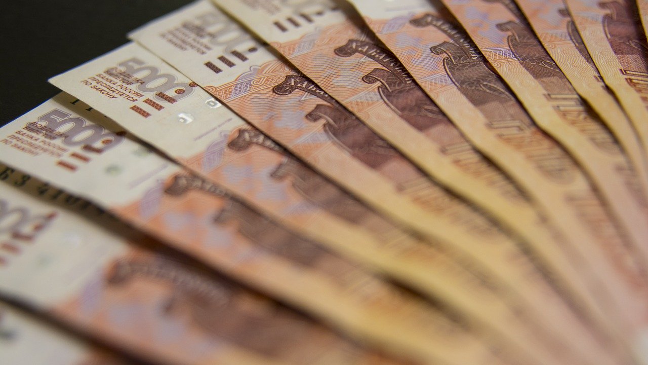 В Смоленске выдали первый зарплатный кредит под 0% годовых
