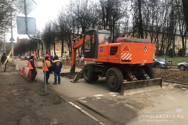 В Смоленске ремонтируют «Улицу Победы»