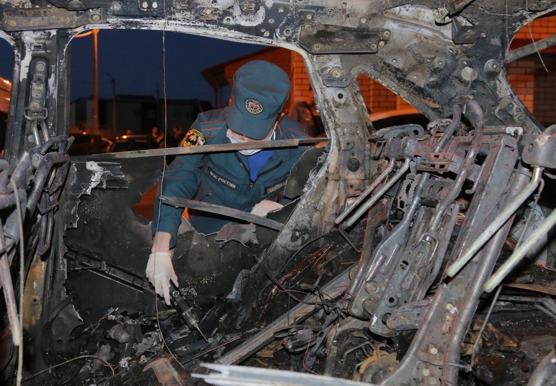 В Новосельцах автомобиль Infiniti сгорел дотла