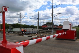В Смоленской области проводят ремонтные работы на железнодорожных переездах