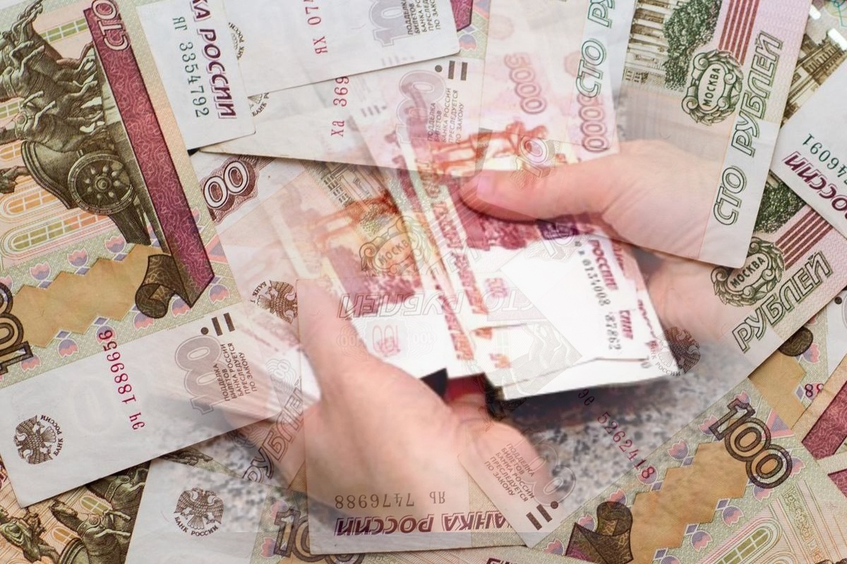 Смоленская организация не выплатила работнику порядка 50 тысяч рублей