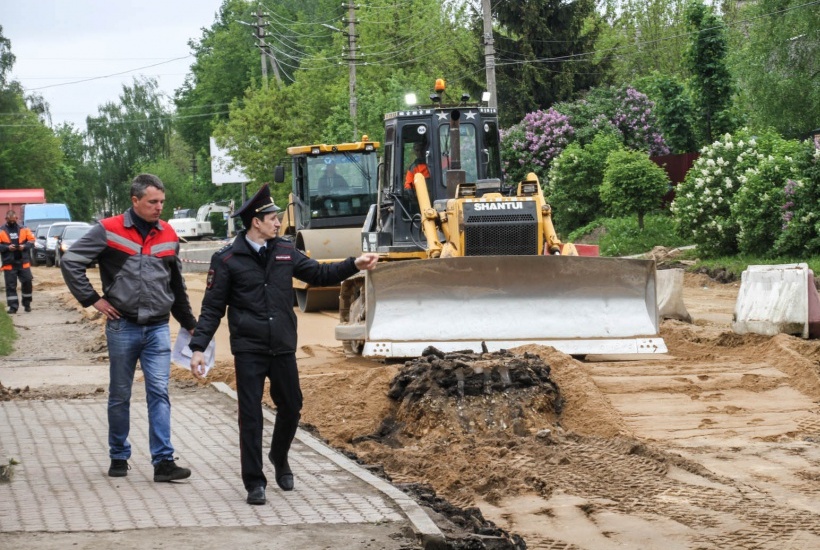 В Смоленске за несоблюдение безопасности ремонта дорог подрядчиков будут штрафовать 