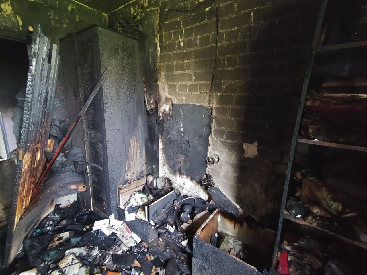 В Сафонове горела квартира в пятиэтажном доме