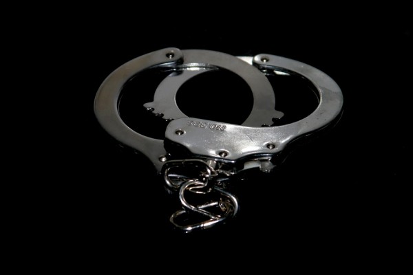 Смоленские полицейские выявили факт вовлечения подростка в совершение кражи