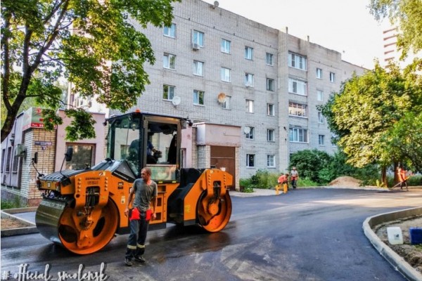 В Смоленске завершили ремонт дороги в Новочернушенском переулке