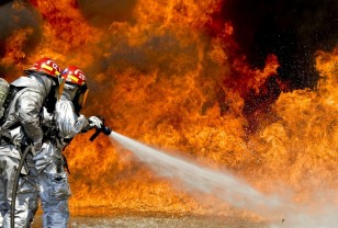В результате пожара в Гагаринском районе сгорела иномарка