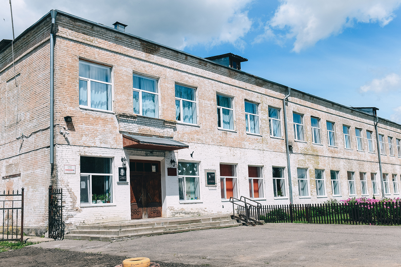 Губернатор оценил состояние материально-технической базы средней школы в Починковском районе 