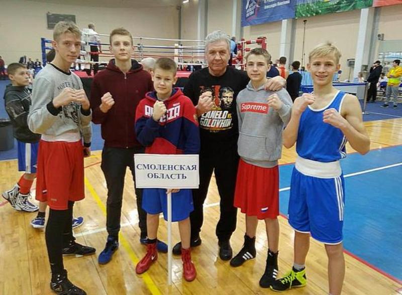 Председатель Федерации бокса Смоленской области рассказал о волонтерской деятельности