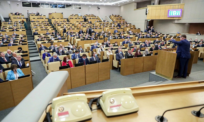 Поправки «Единой России» в Трудовой кодекс приняты Госдумой в первом чтении 