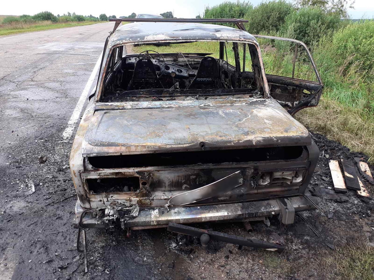 В Смоленской области загорелись «ВАЗ» и тягач