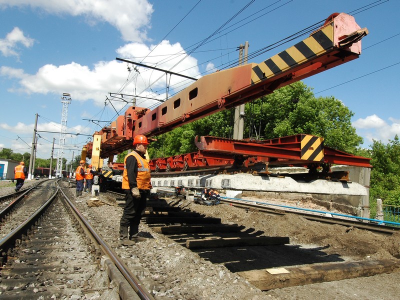 209 километров железнодорожных путей отремонтировали в Смоленской области