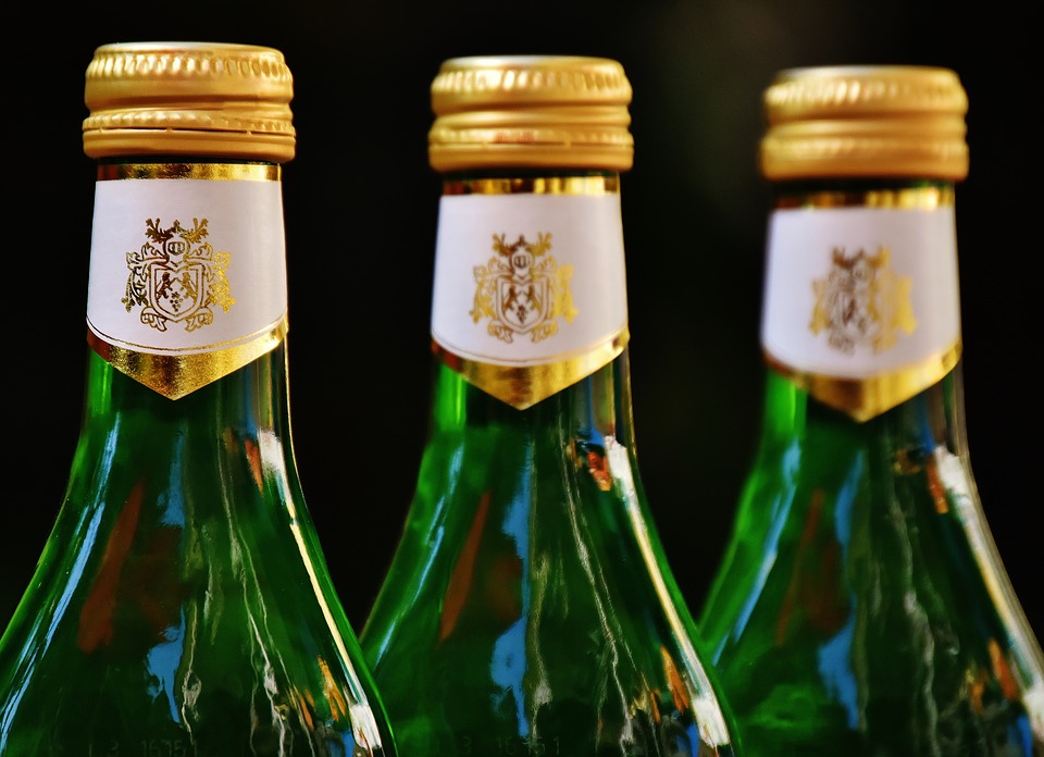 Житель Десногорска похитил в магазине 23 бутылки алкоголя