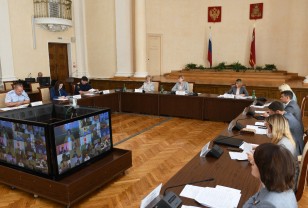 В Смоленске состоялось заседание комиссии по делам несовершеннолетних