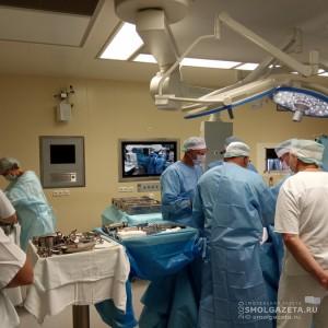 В Смоленске провели эксклюзивную операцию по эндопротезированию