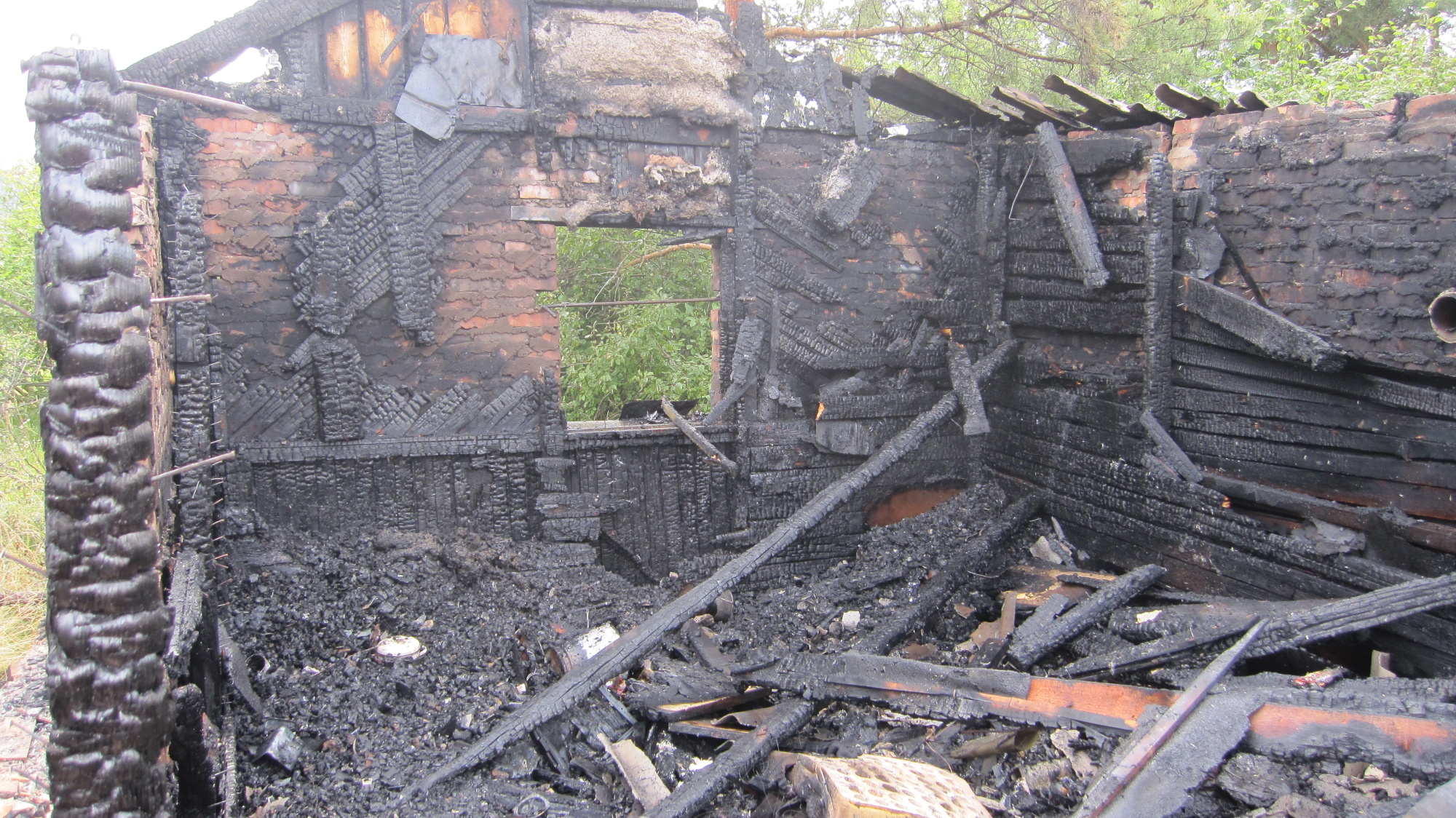 На улице Слободской в Смоленске сгорел жилой дом