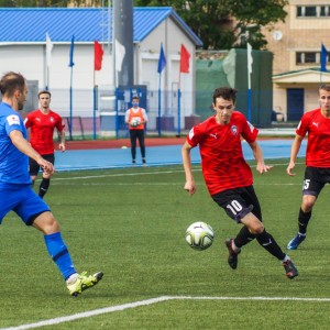 ФК «Смоленск» потерпел минимальное поражение от лидера группы