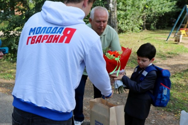 Акция «Собери ребенка в школу» в Смоленской области охватила около 400 детей