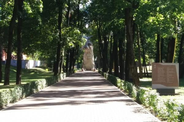 В Смоленске откроют памятник Марии Октябрьской