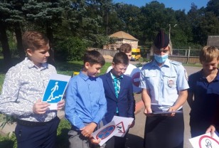 Смоленским школьникам рассказали о «Безопасной дороге в школу»
