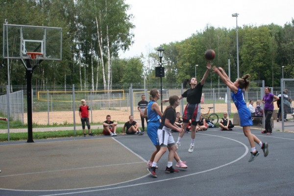 В Смоленске прошел баскетбольный турнир