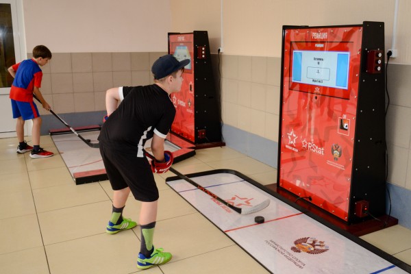 В Смоленске для юных хоккеистов приобрели уникальные тренажеры