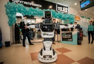 В новом салоне Tele2 смолян будет консультировать робот