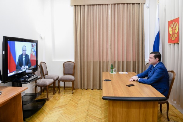 Алексей Островский принял участие в видеоселекторе президента с новоизбранными губернаторами
