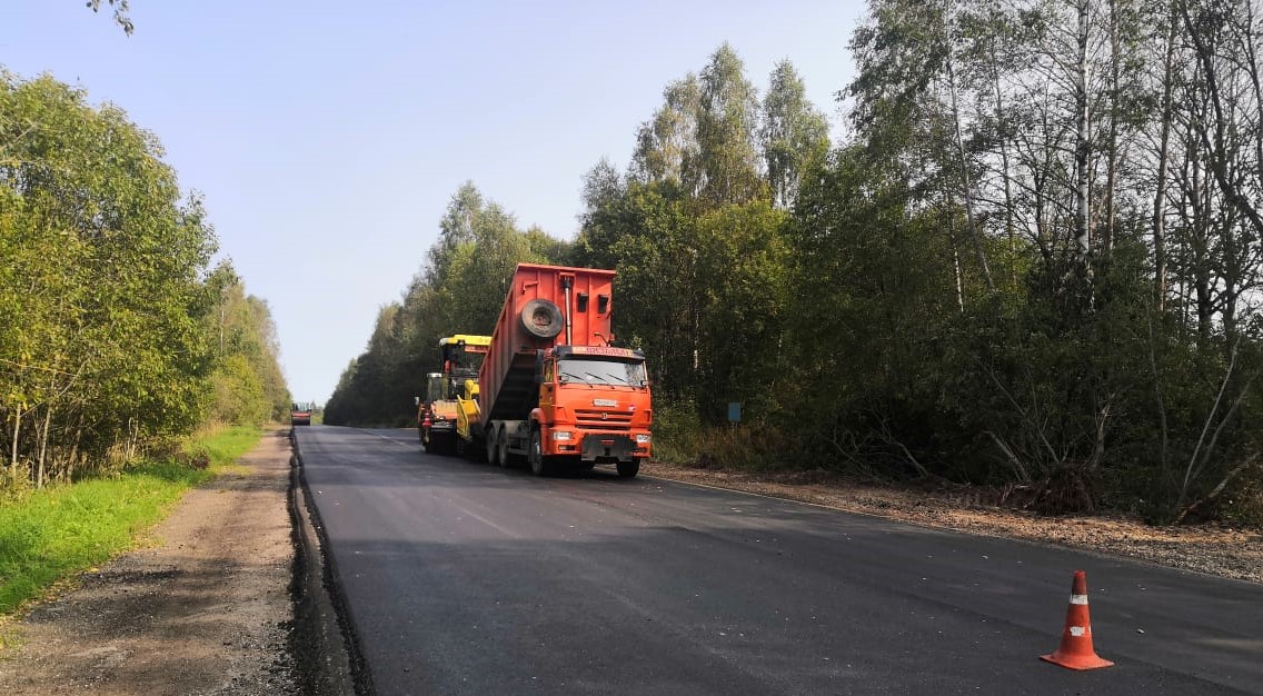 В регионе продолжается ремонт Старой Смоленской дороги 
